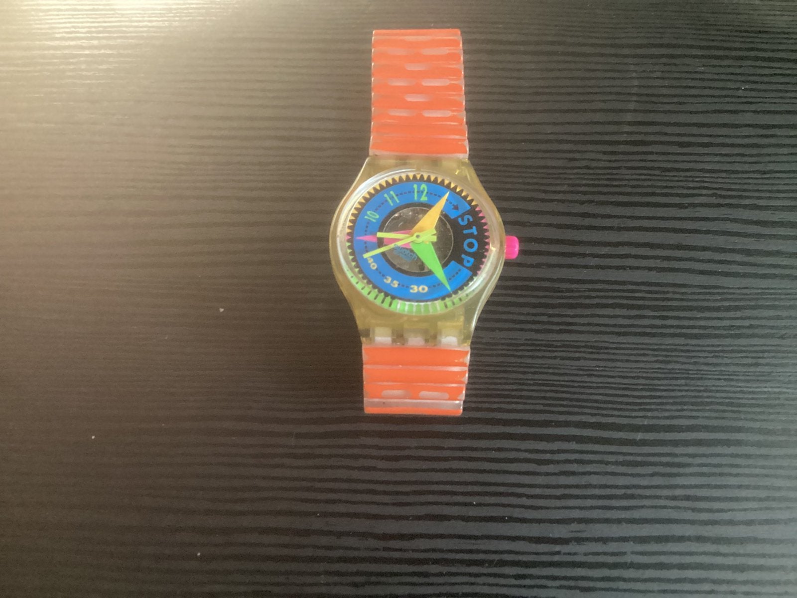 SWATCH FLUOR MET 3 SWATCH DOOSJES 🌚, Ophalen, Zo goed als nieuw, Kunststof, Swatch