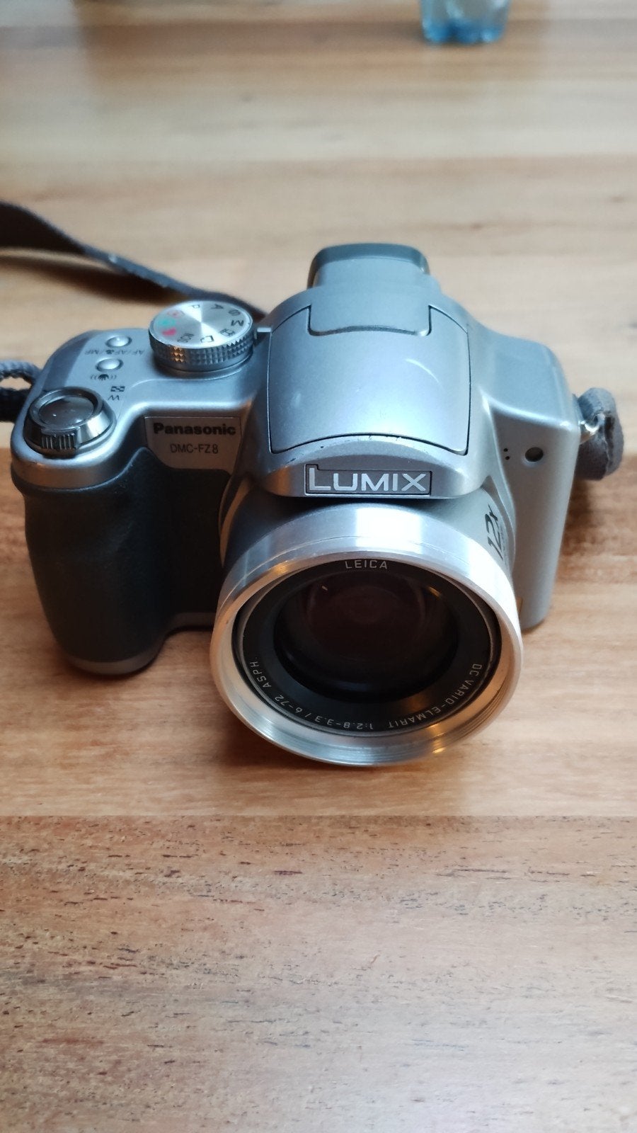 Panasonic Lumix DMC-FZ8 Bridgecamera met 12x optische zoom, Ophalen, Gebruikt, Panasonic, Zonnekap