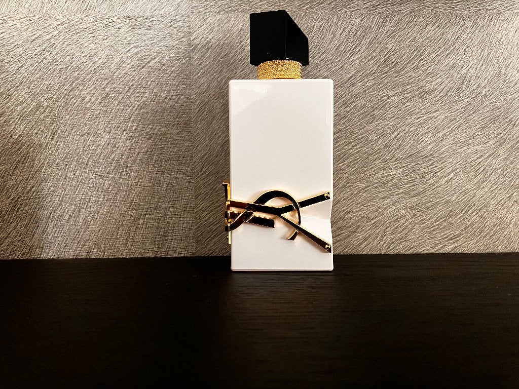 ys laurent libre l eau nue parfum de peau 90 ml, Sieraden, Tassen en Uiterlijk, Uiterlijk | Parfum, Ophalen of Verzenden, Nieuw