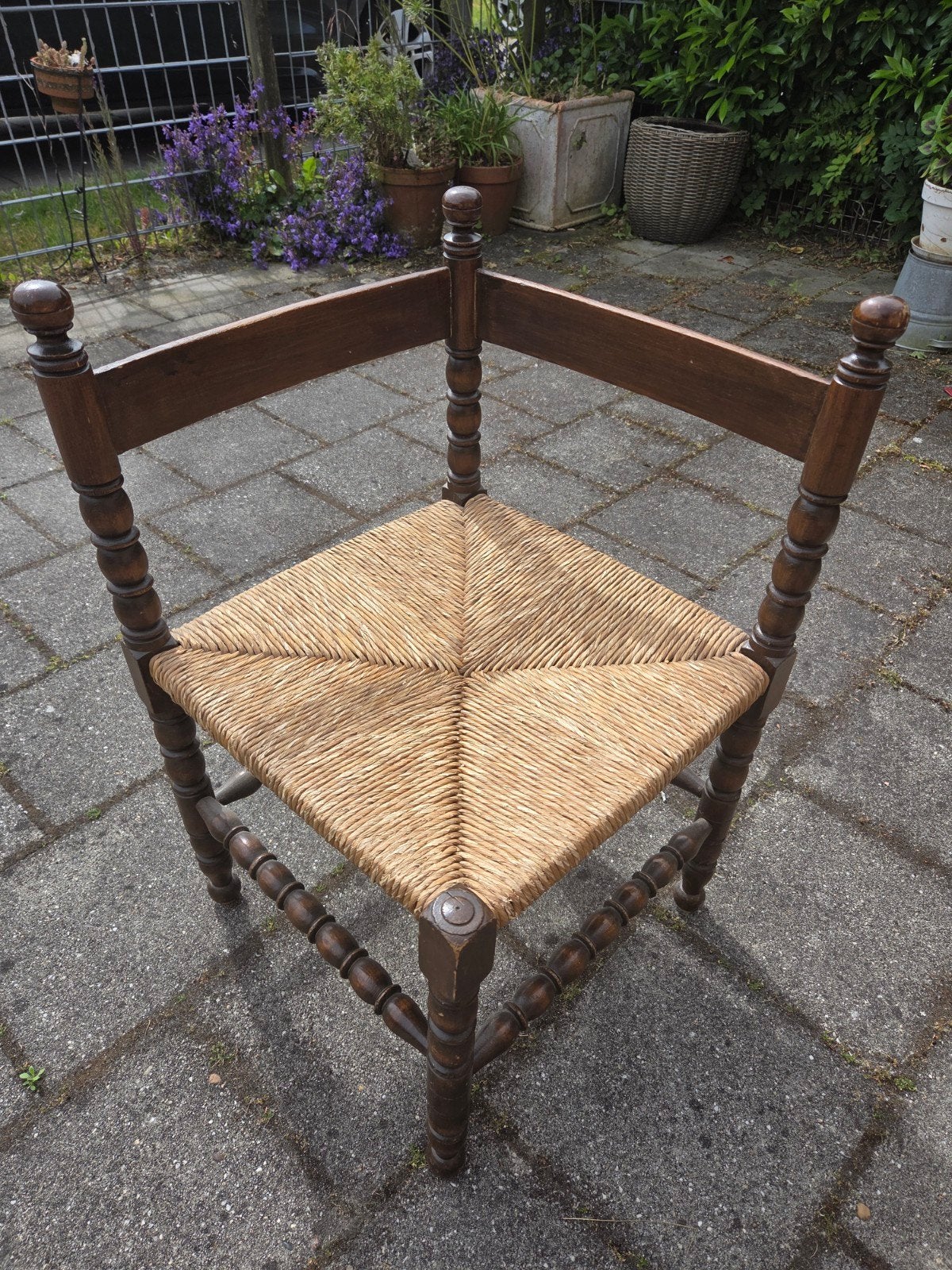 Antieke Spijlenstoel met Bollen en Rotan Zitting, Antiek en Kunst, Ophalen of Verzenden
