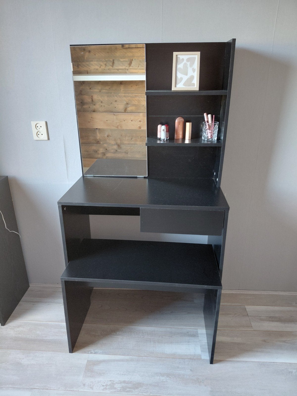 Kaptafel met kruk en kastje - Zo goed als nieuw, Ophalen, Zo goed als nieuw, Hout