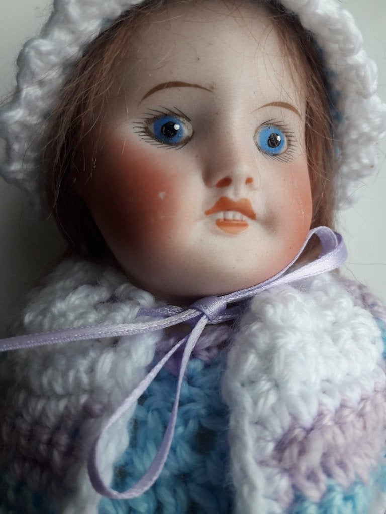 SFBJ 60 Antieke pop, Verzenden