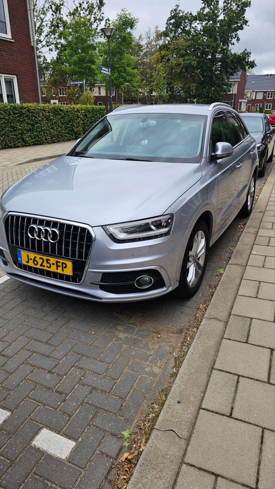 Audi Q3 1.4 Tfsi 110KW S-tronic 2015 Grijs, Auto's, 1800 kg, 4 cilinders, Particulier, Navigatiesysteem
