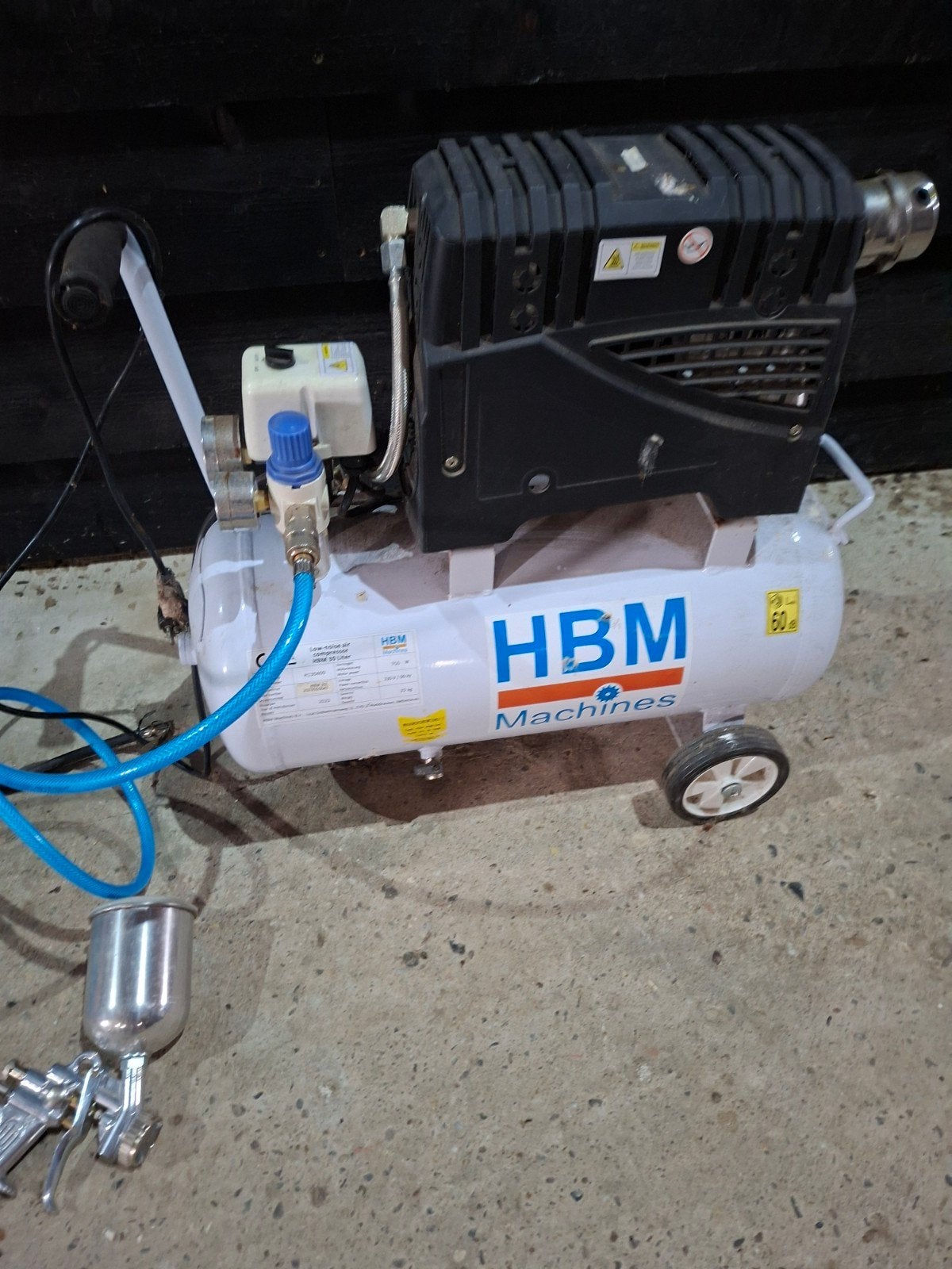 HBM 30 Liter Low-Noise Compressor - Zo goed als nieuw, Ophalen, Zo goed als nieuw, Minder dan 200 liter/min, Geluidgedempt
