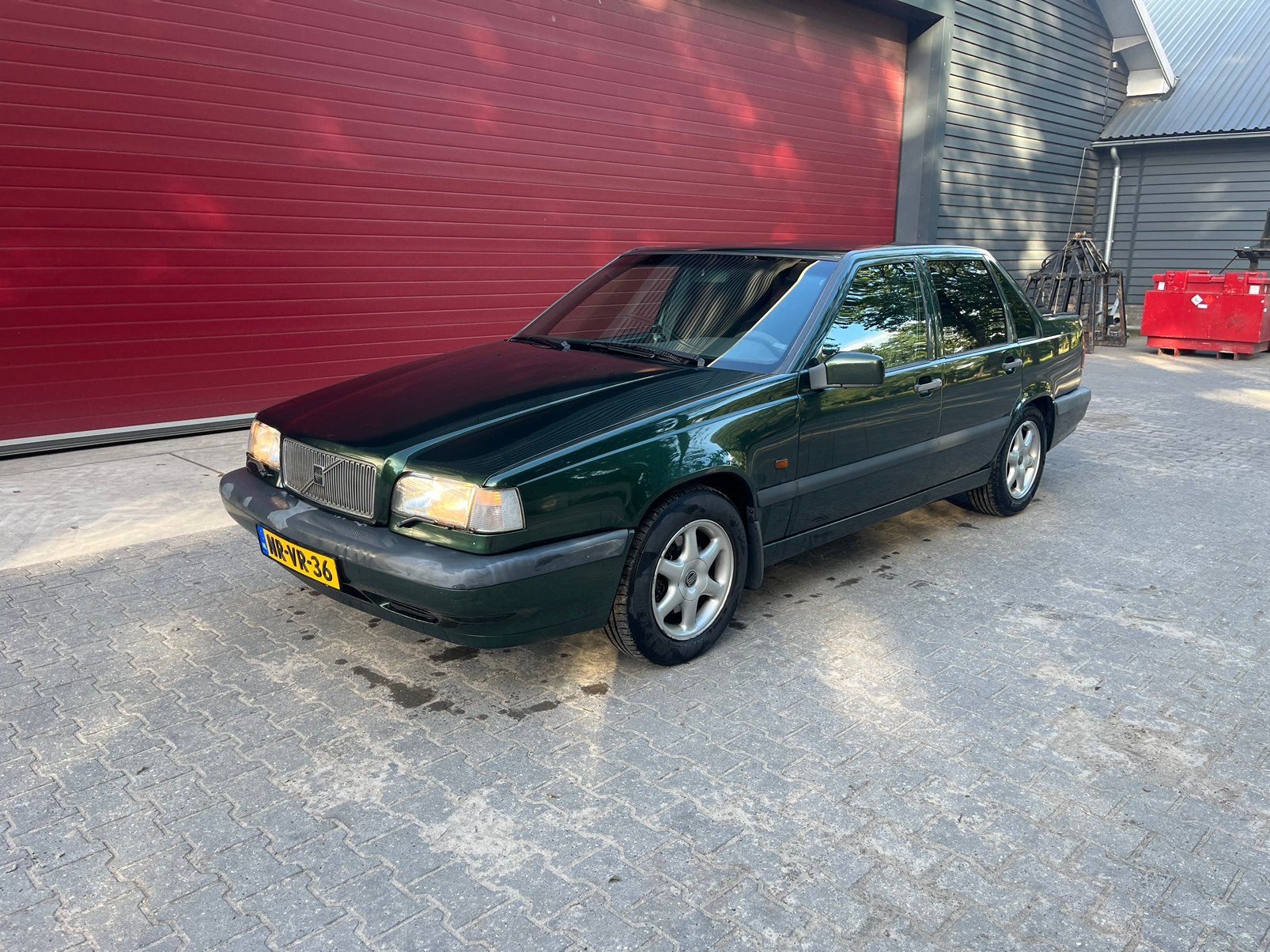 Volvo 850 2.5 I AUT 1996 Groen, Origineel Nederlands, 1600 kg, Sedan, 500 kg