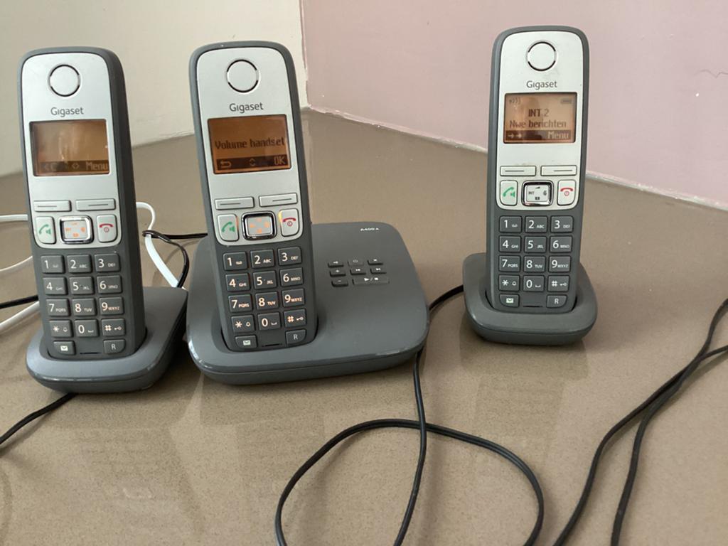 Gigaset A400A 3 telefoons, Ophalen of Verzenden, Zo goed als nieuw, 3 handsets