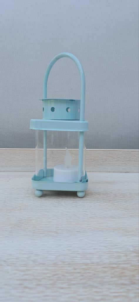 Leuke lichtblauwe lantaarn met LED kaarsje, Blauw, Ophalen of Verzenden, Zo goed als nieuw, Metaal