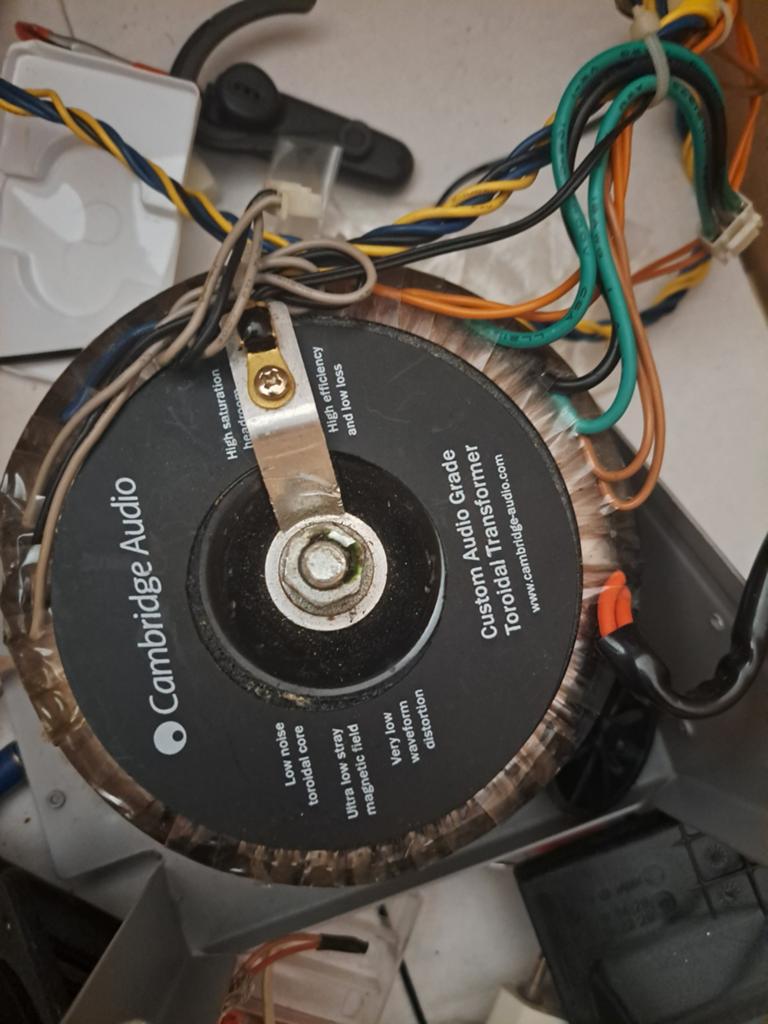 Diverse transformatoren en elektronica onderdelen, Ophalen of Verzenden