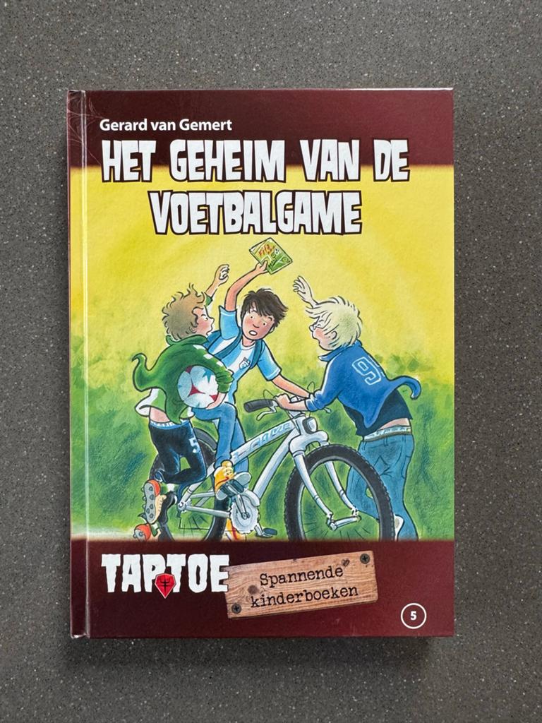 Het Geheim van de Voetbalgame - Gerard van Gemert, Ophalen of Verzenden, Nieuw, Fictie algemeen