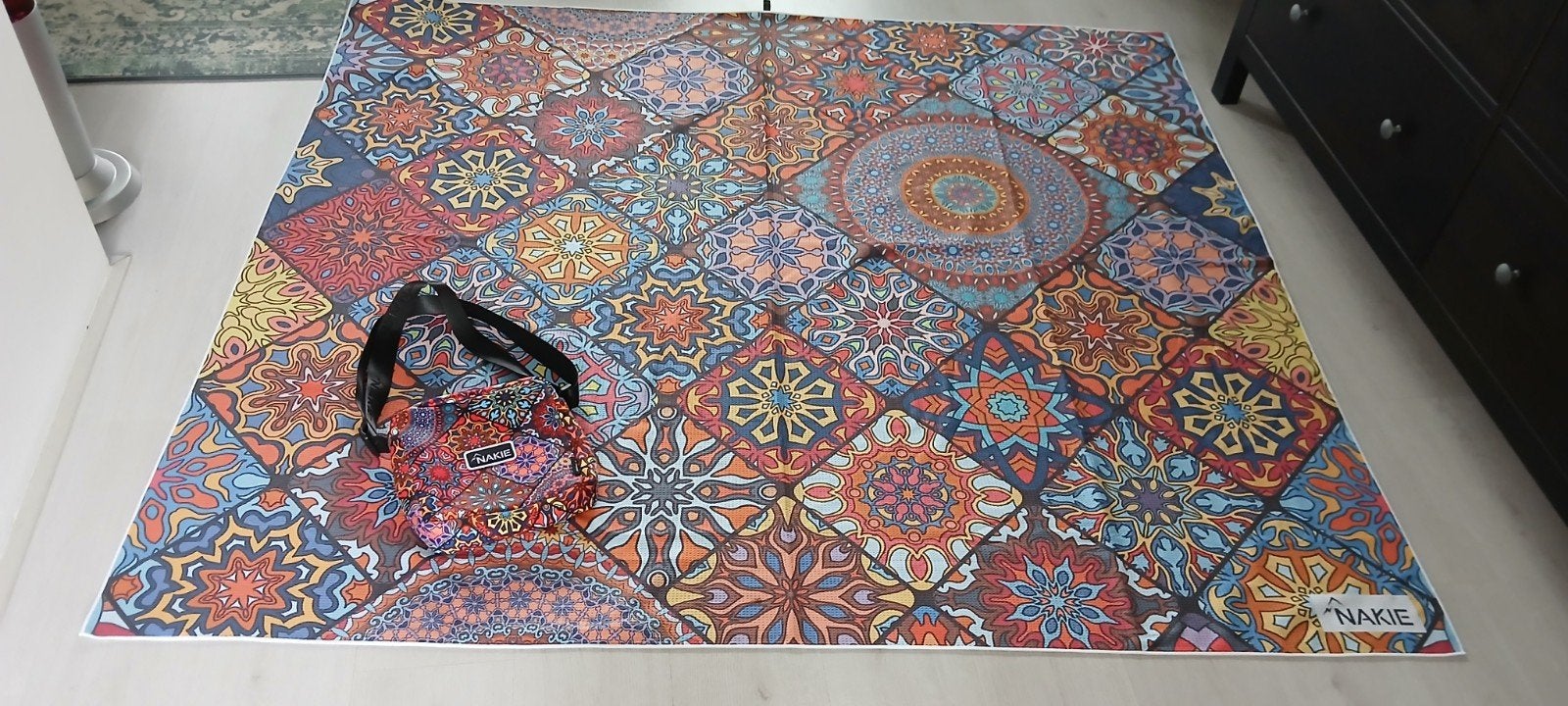 Nakie strandkleed picknick kleed 180 x 160 cm met opbergtas, Ophalen of Verzenden, Zo goed als nieuw