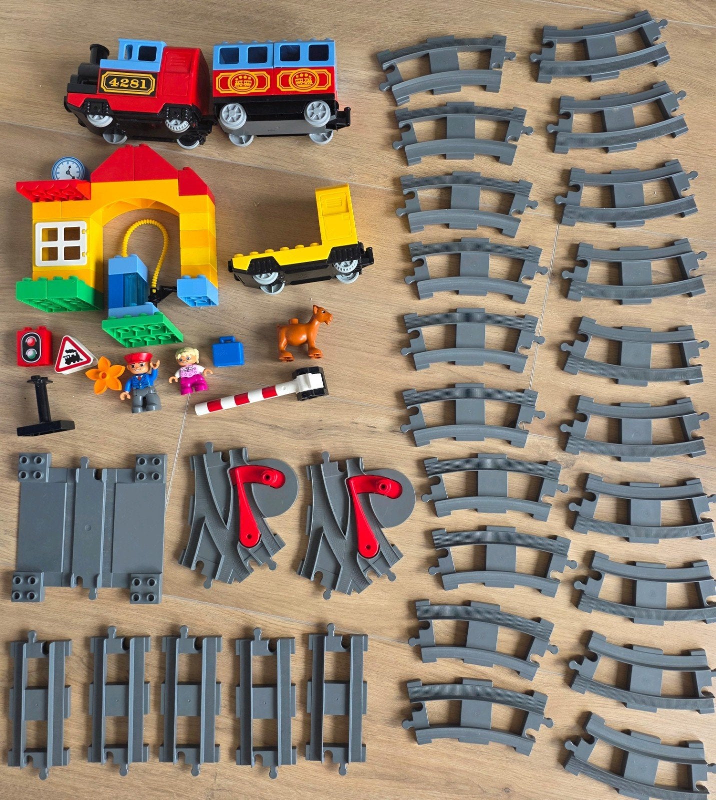 LEGO DUPLO Treinset 10507 + Rails Uitbreiding 10506 + Extra, Kinderen en Baby's, Speelgoed | Duplo en Lego, City, Compleet, Ophalen of Verzenden