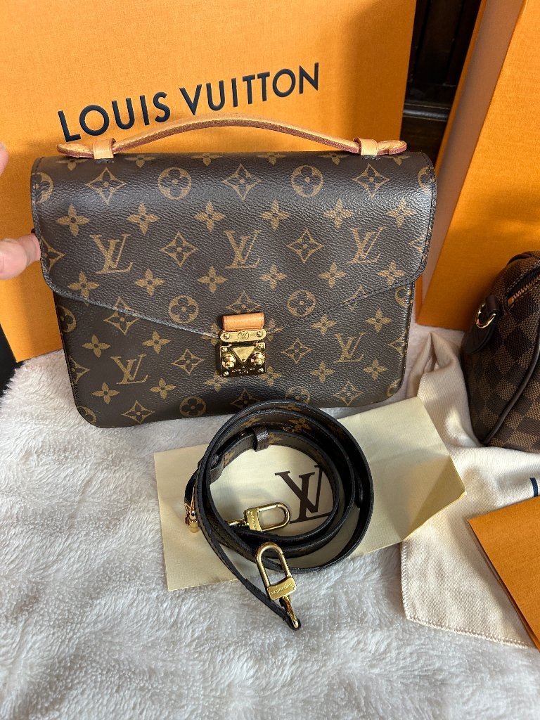 Louis Vuitton Metis, Ophalen, Gebruikt, Bruin, Handtas