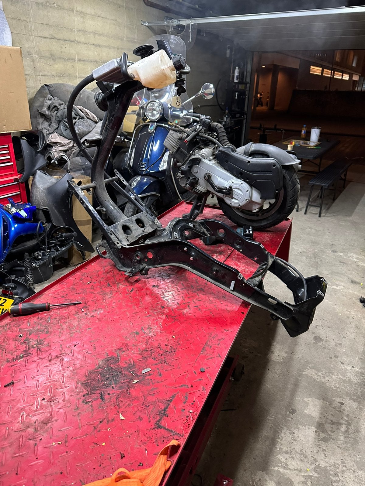Zip a1 frame, Ophalen, Zo goed als nieuw, Benzine, Zip