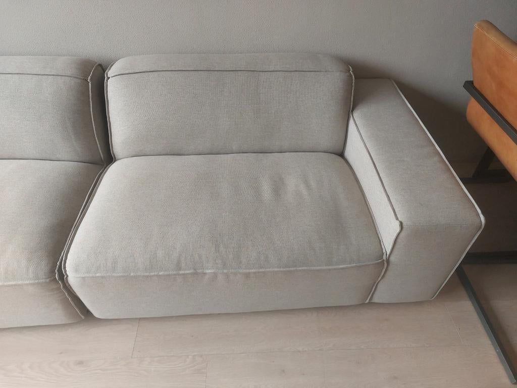 Comfortabele 4-zits bank - Lichtgrijs, Huis en Inrichting, Banken | Sofa's en Chaises Longues, Ophalen, 250 tot 300 cm, 100 tot 125 cm