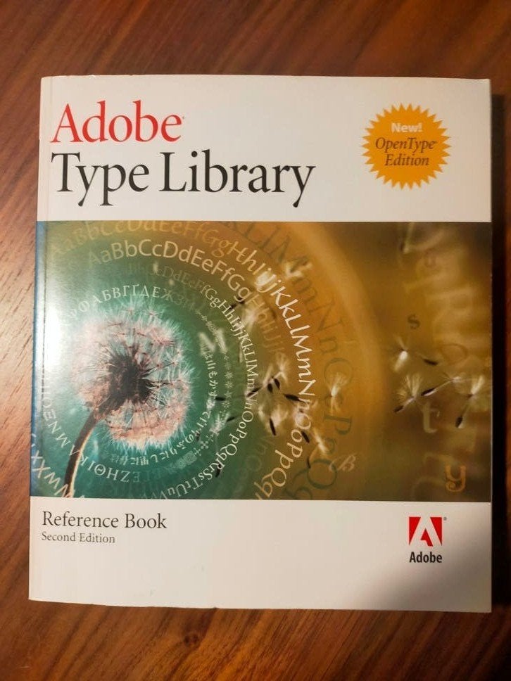 Adobe Type Library - Reference Book - Second Edition (2004), Ophalen of Verzenden, Zo goed als nieuw, Grafische vormgeving