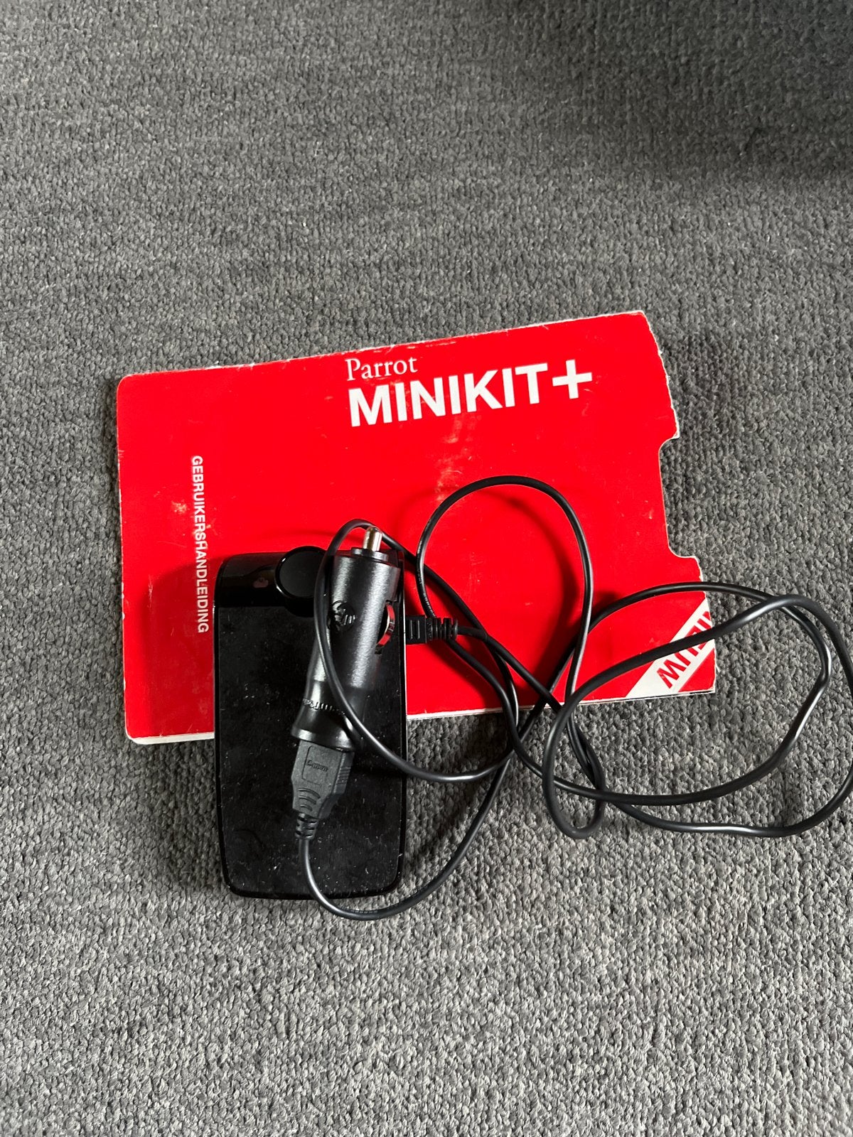Parrot MINIKIT+ Bluetooth carkit, Ophalen of Verzenden, Gebruikt