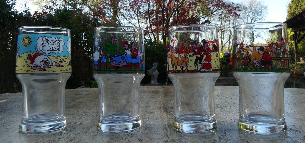 9 x  Suske & Wiske 5 Glazen + 1 Mok + 2 Kommen + 1 Eierdop, Overige materialen, Nieuw, Ophalen of Verzenden, Wedgwood
