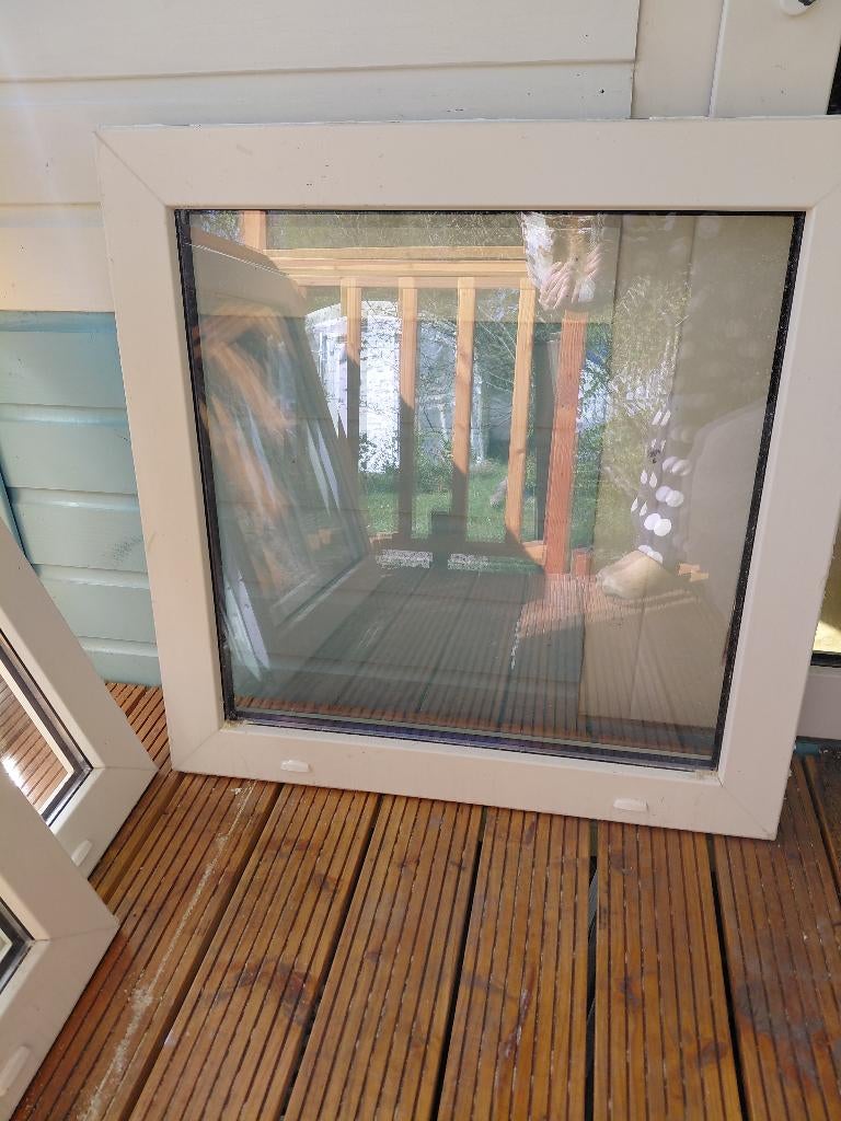 Vaste kozijnen dubbel glas, Kunststof, Raamkozijn, Zo goed als nieuw, Inclusief glas