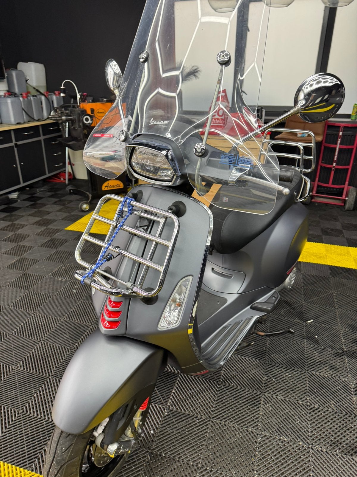 Vespa Sprint S E5 Brom 4T Grigio Titanio 2024, Fietsen en Brommers, Ophalen of Verzenden, Zo goed als nieuw, Benzine