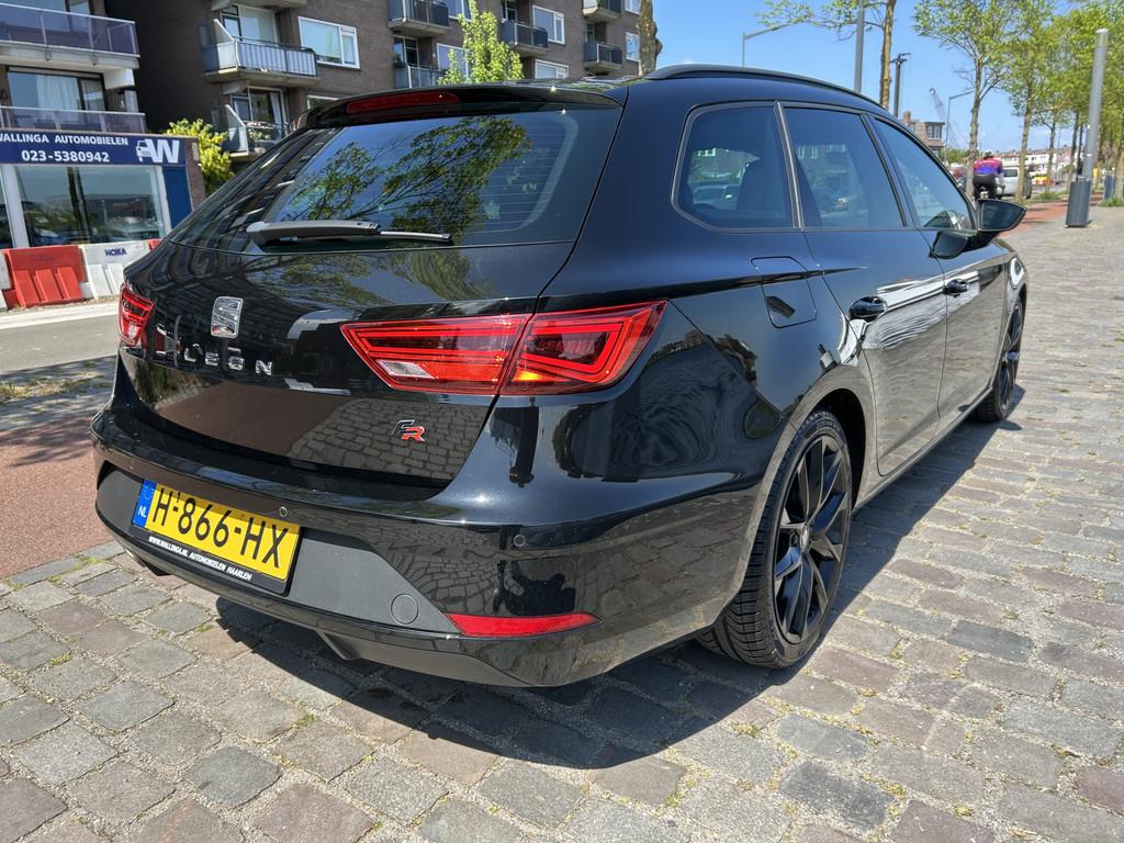 SEAT Leon ST 1.5 TSI FR Ultimate Edition Black panodak navi/, 4 cilinders, Leon, Zwart, Origineel Nederlands