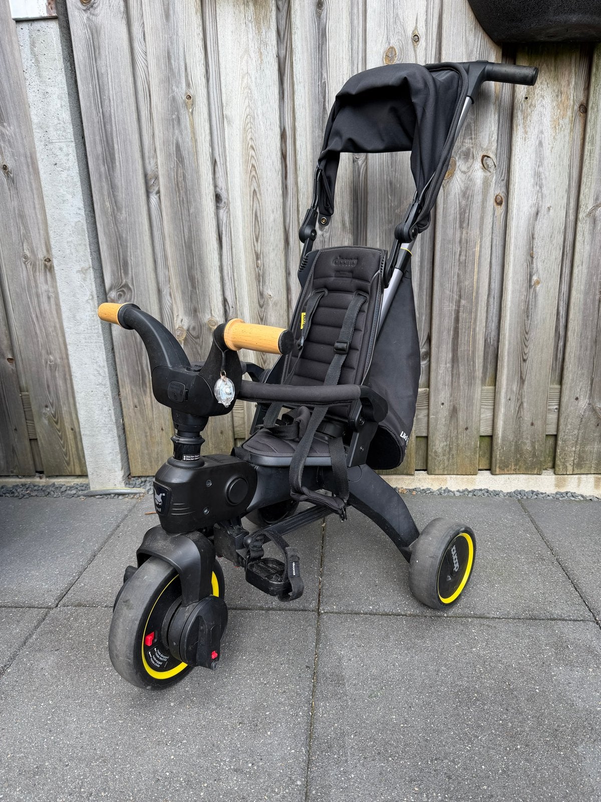 Doona Liki Trike S5 - Compacte opvouwbare driewieler, Ophalen, Gebruikt, Duwstang