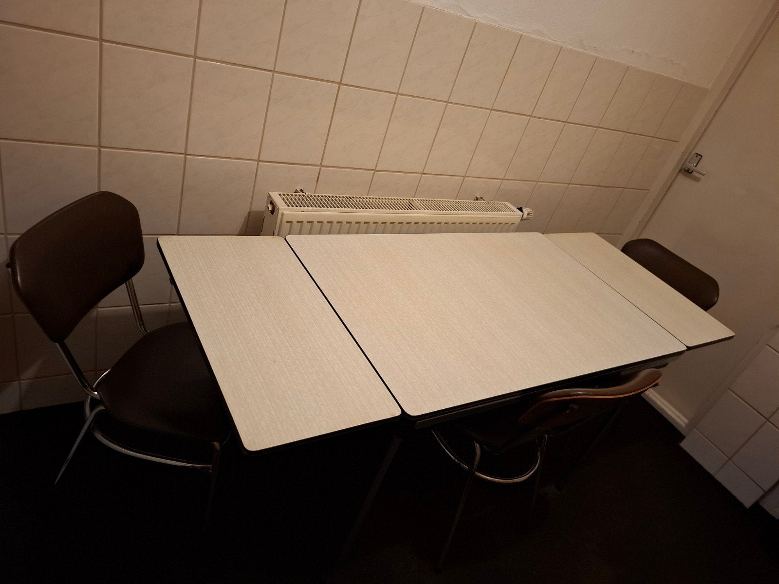 Gratis tafel met stoelen