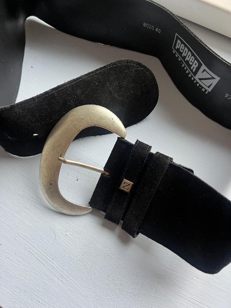 Nieuwe leren riem Pepperz 105 x 8 cm, Kleding | Dames, Pepperz, Nieuw, Heupriem, Ophalen of Verzenden