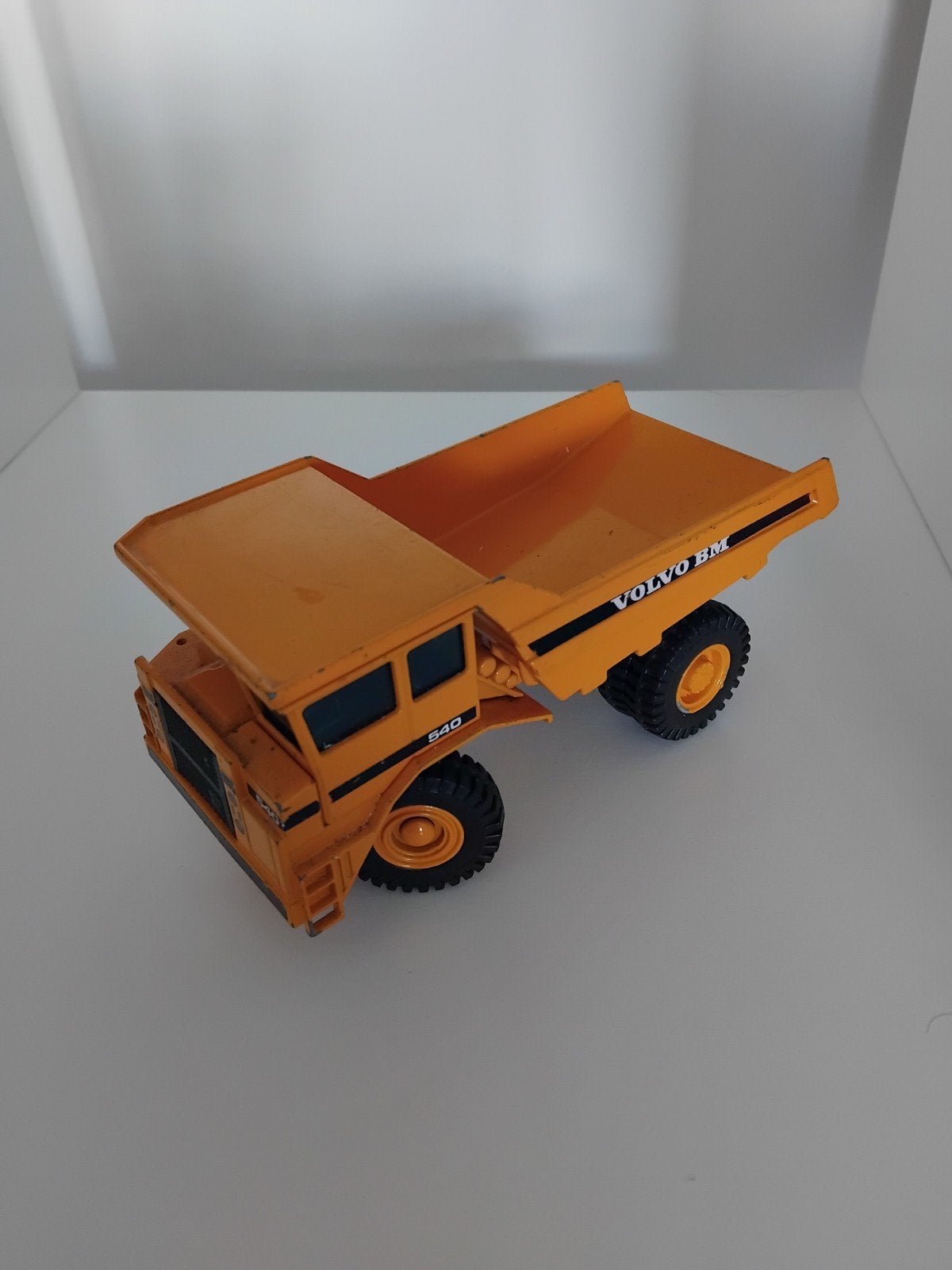 Volvo BM dumper 549, Ophalen of Verzenden, Gebruikt, Bus of Vrachtwagen