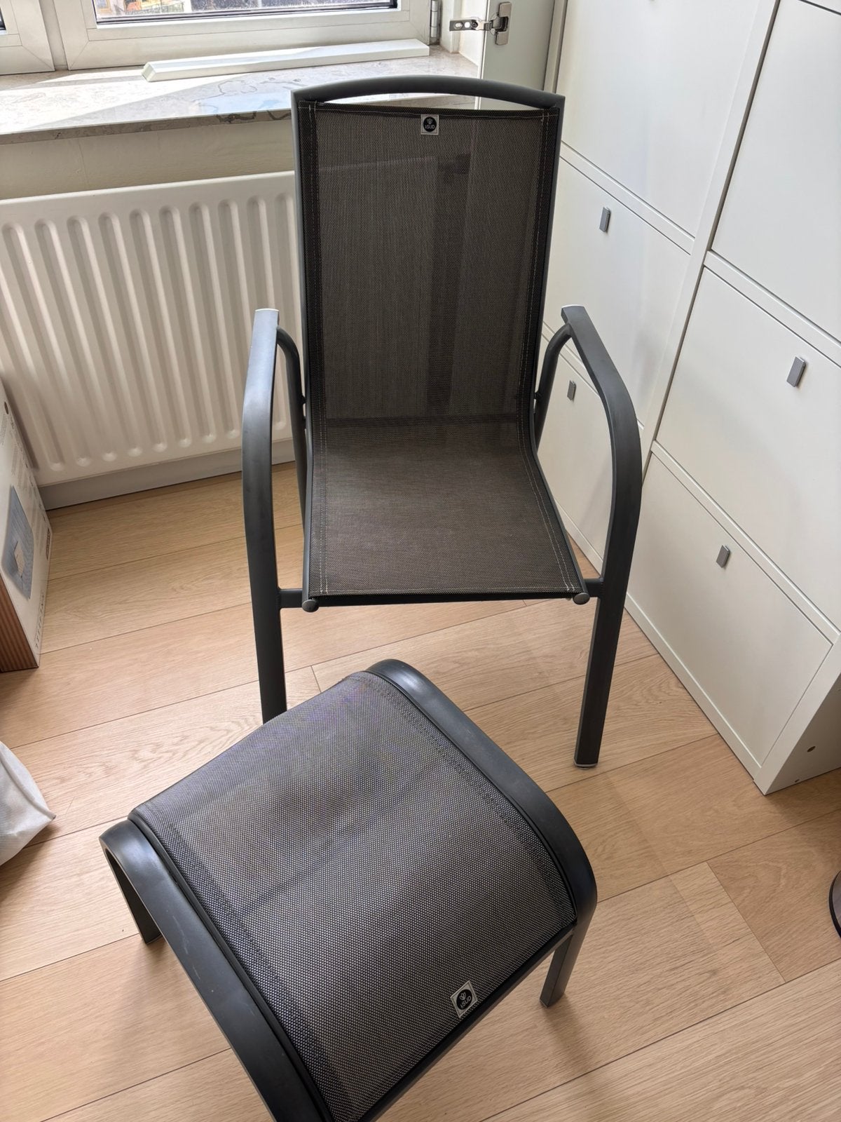 Outdoor Lounge Chair with Matching Footstool - Gratis, Ophalen, Zo goed als nieuw