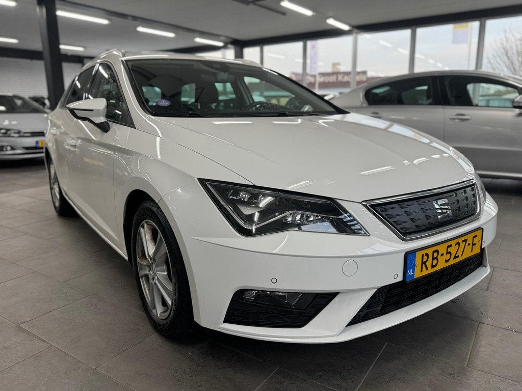 Seat Leon ST 1.0 EcoTSI Style Business Intense automaat 1-ei, Auto's, Seat, Gebruikt, Leon, Origineel Nederlands, 999 cc