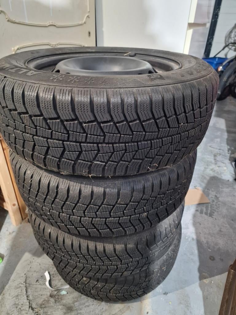 General Altimax Winterbanden 205/60 R16 met stalen velgen, Gebruikt, 16 inch, Banden en Velgen, Personenwagen