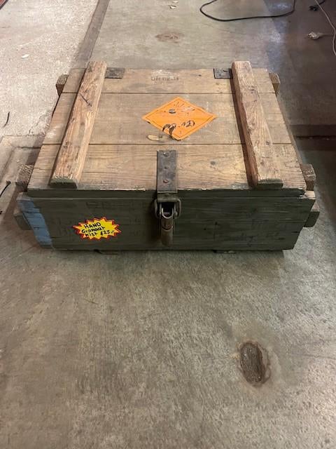 Originele Handgranaat Kist - Decoratieve Opbergkist, Gebruikt, ., Ophalen of Verzenden, .