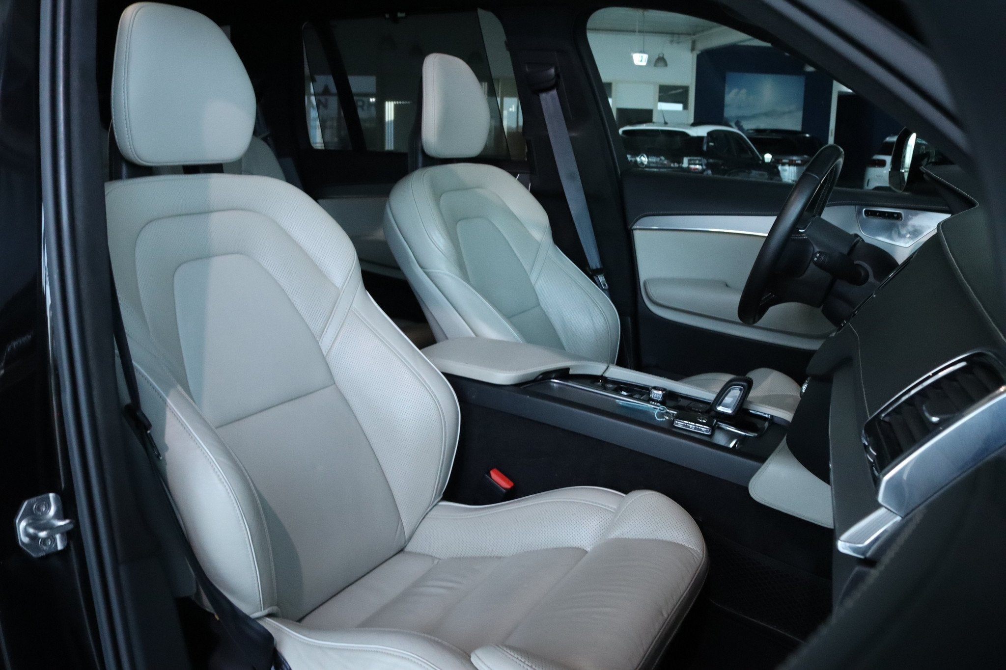 Volvo XC90 2.0 T8 Recharge AWD R-Design ''OP AFSPRAAK'', 12 maanden, Euro 6, 4 cilinders, 7 stoelen