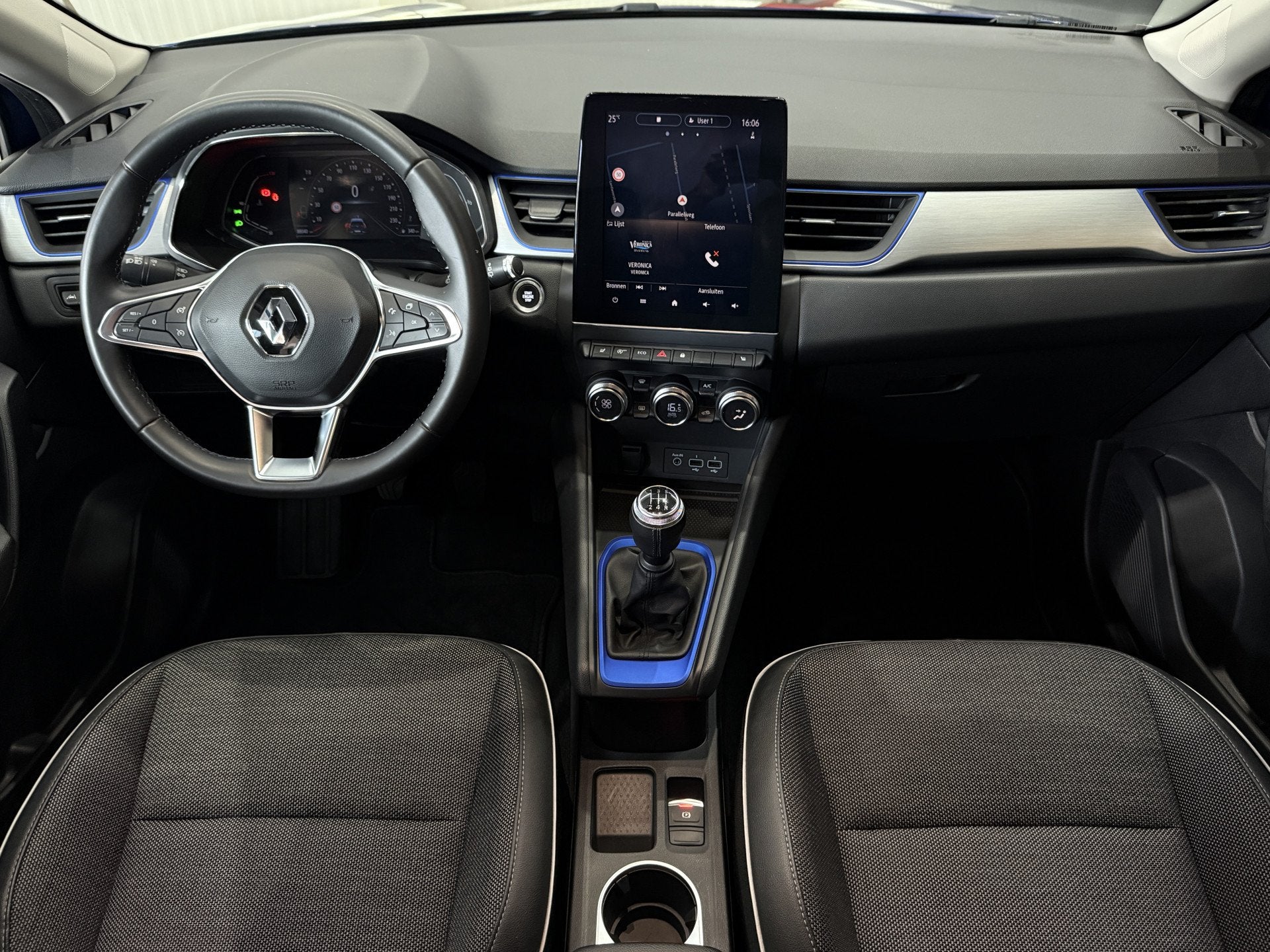 Renault Captur 1.0 TCe 100 Intens | Groot navi | Camera | Ca, Voorwielaandrijving, 101 pk, Gebruikt, Zwart