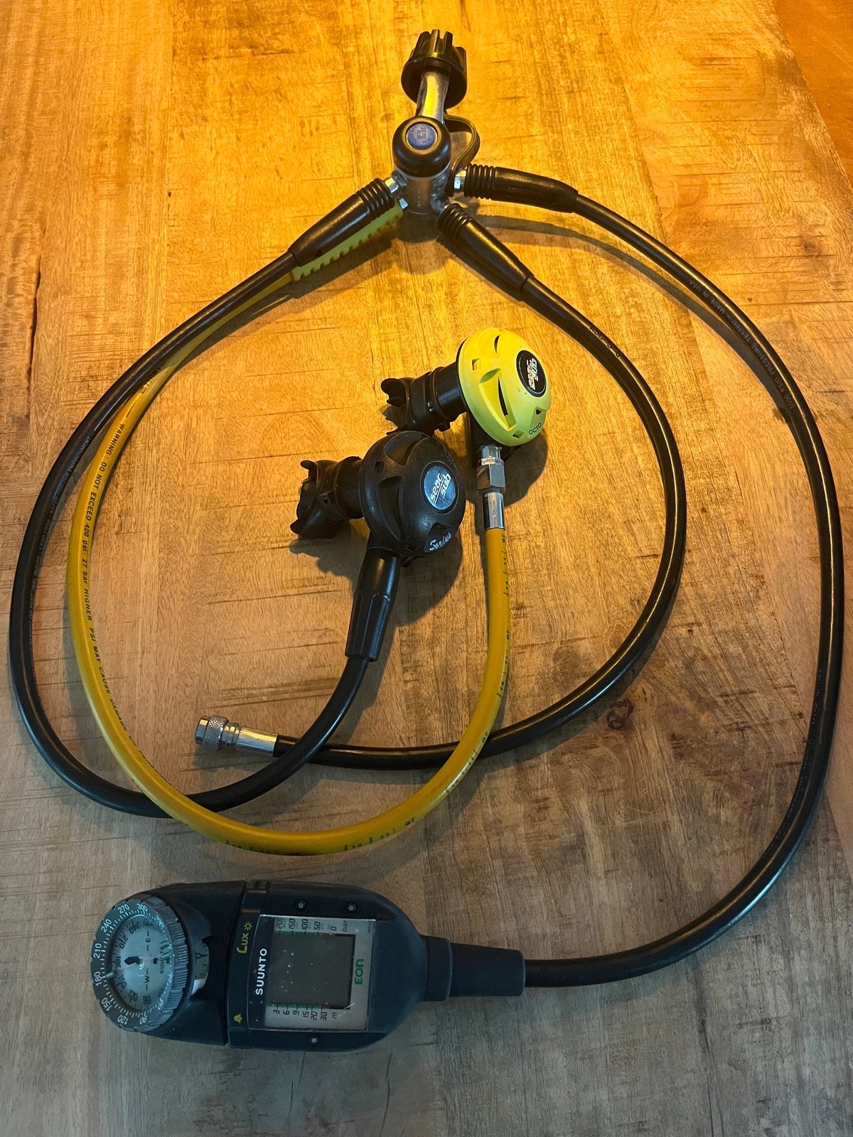 2x Seac ademautomaat met Suunto EON Lux duikcomputer, Ophalen of Verzenden, Gebruikt, Duikcomputer