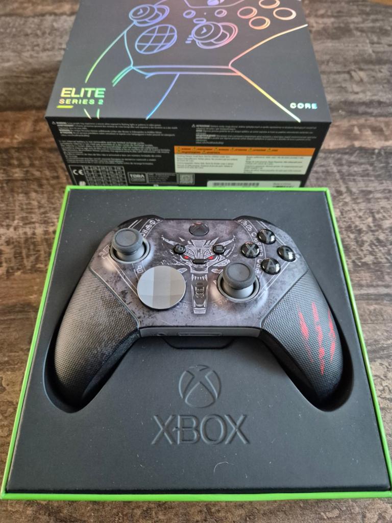 Xbox Elite Controller Series 2 - The Witcher 3 Editie, Spelcomputers en Games, Spelcomputers | Xbox | Accessoires, Nieuw, Xbox One