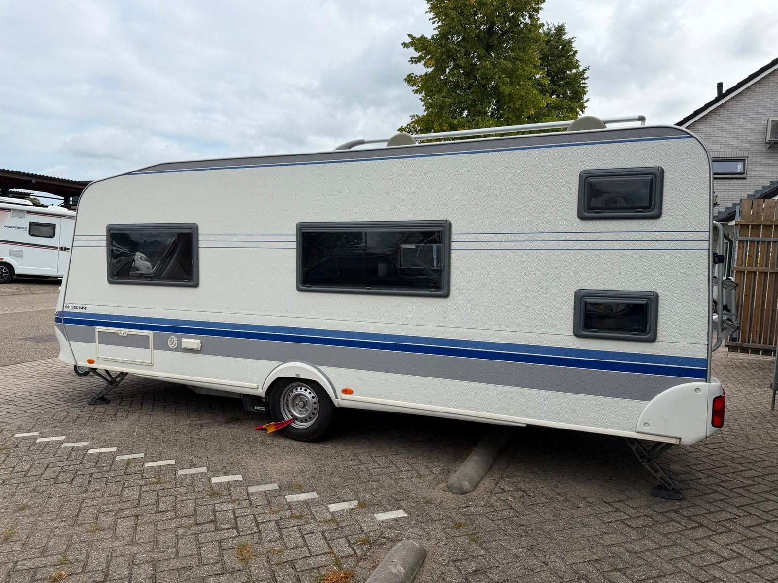 Hobby De Luxe Easy 560 KMFE, Caravans en Kamperen, Stapelbed, Rondzit, Hobby, Particulier