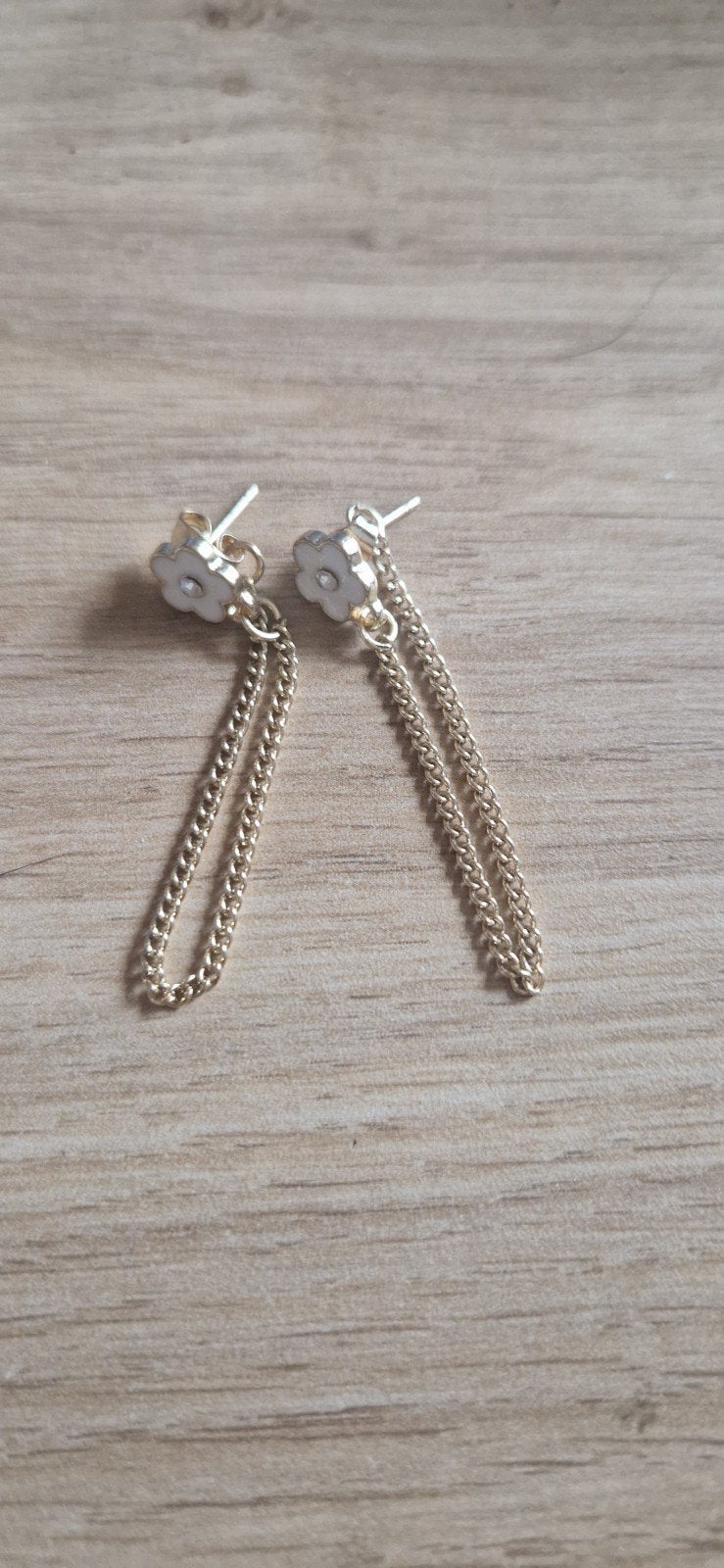 Gouden oorbellen met bloem en ketting, Sieraden, Tassen en Uiterlijk, Oorbellen, Overige materialen, Hangers, Ophalen of Verzenden