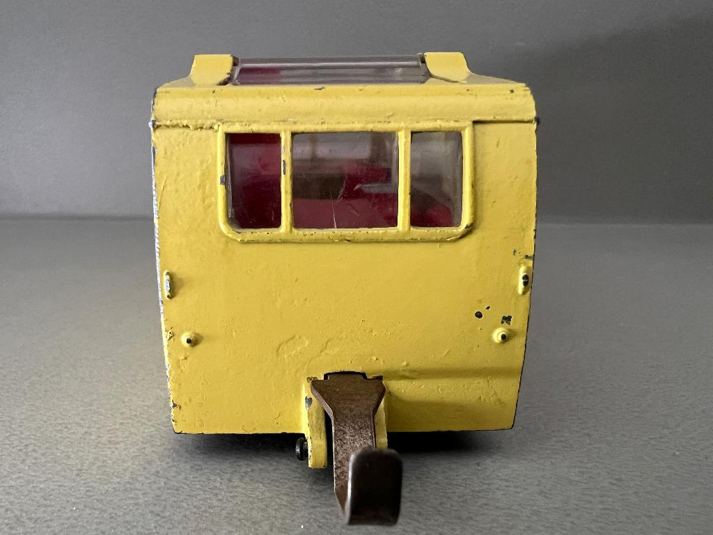 CARAVAN FOUR-BERTH, Ophalen of Verzenden, Gebruikt, Overige typen, Dinky Toys
