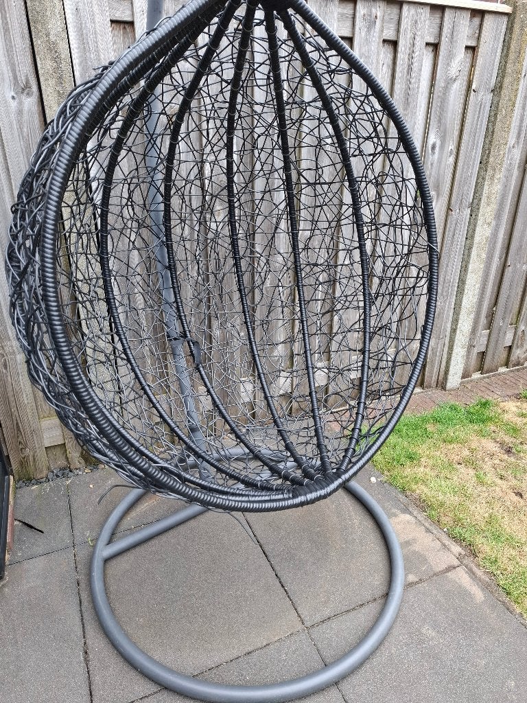 Ei (tuin)stoel, Ophalen, Gebruikt, Rotan