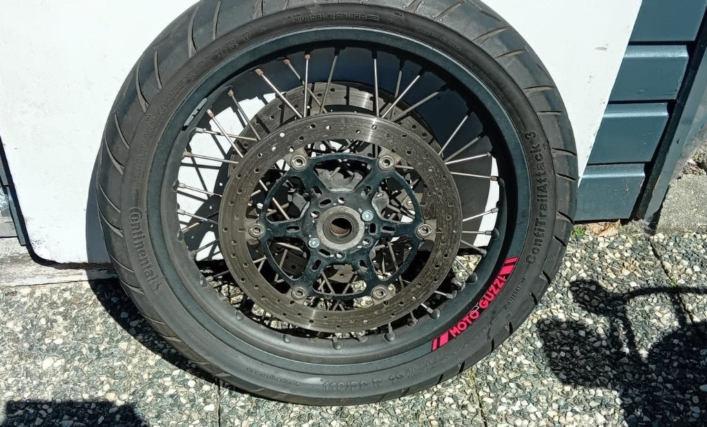 voorwiel Moto Guzzi 85TT 2019, Ophalen, Gebruikt