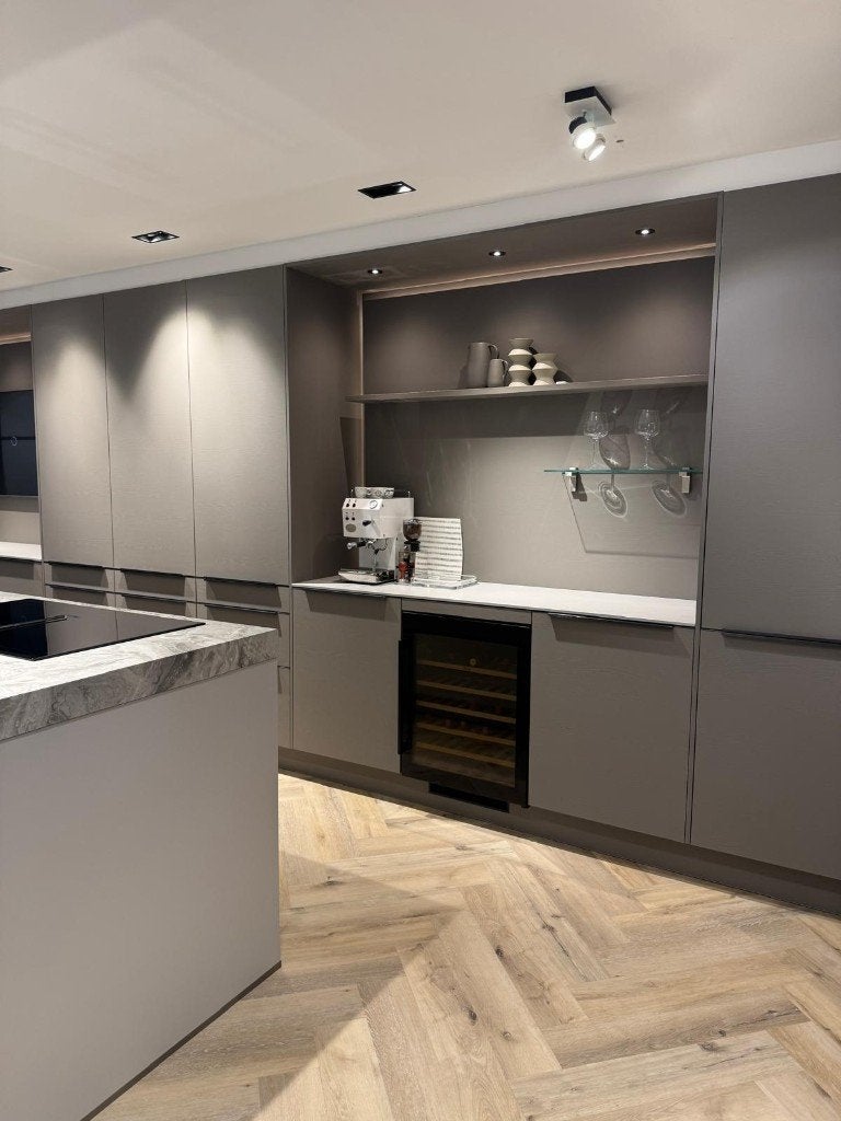 Showroomkeuken, Huis en Inrichting, Ophalen, Overige typen, Zo goed als nieuw, Met kookeiland