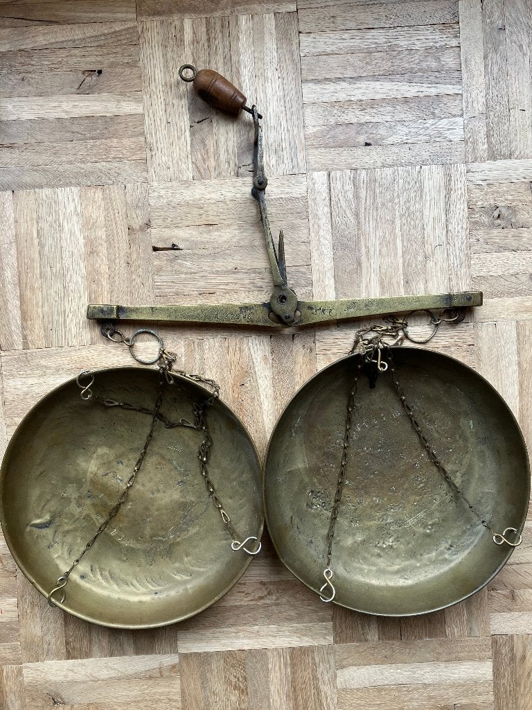 Oude hang balans weegschaal, Antiek en Kunst, Curiosa en Brocante, Ophalen of Verzenden