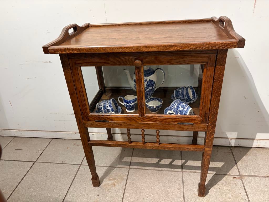 Antiek drankenkastje / theekastje voor mancave of bar, Ophalen