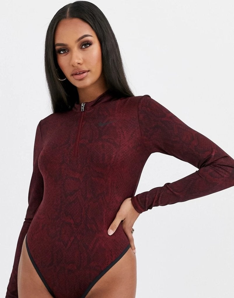 Nike Snakeskin Bodysuit, Team Red, maat M, ZGAN, Maat 38/40 (M), Verzenden, Nike, Rood