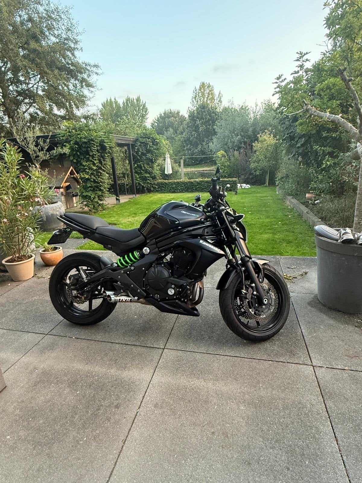 Kawasaki ER-6N 2014 Naked Bike - Zwart, Zeer Goede Staat, 2 cilinders, Gebruikt, Particulier, Meer dan 35 kW