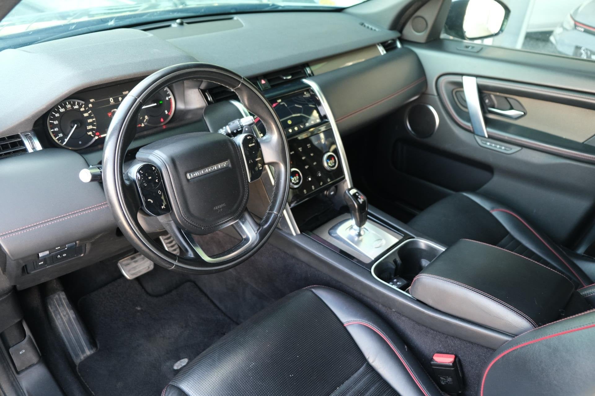 Land Rover Discovery Sport D180 2.0 R-Dynamic S Facelift Nav, Auto's, Automaat, Dealer onderhouden, Gebruikt, 4 cilinders