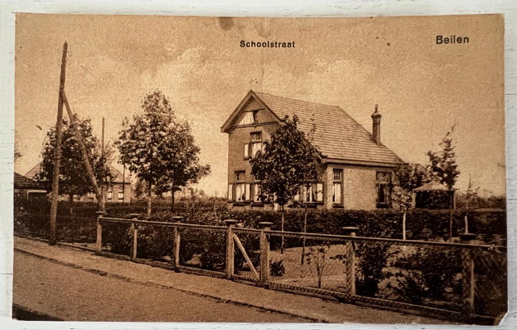 Oude Ansichtkaart - Beilen - Schoolstraat, Ophalen of Verzenden, Voor 1920, Gelopen, Drenthe
