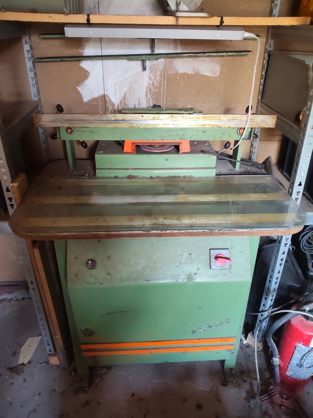 schuur fonds schaatsen slijpmachine, Ophalen