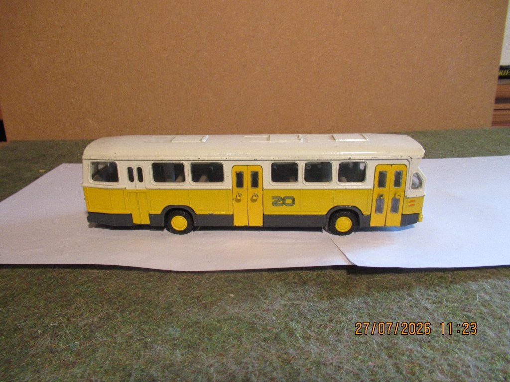 - 2 -  Lion toy  Bus, Ophalen of Verzenden, Gebruikt, Bus of Vrachtwagen, Lion Toys